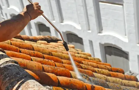 Nettoyage de toitures - Les Hautes-Rivières